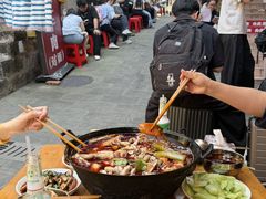 -鸿顺老铁锅美蛙鱼府(解放碑店)