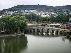 -砥洎城