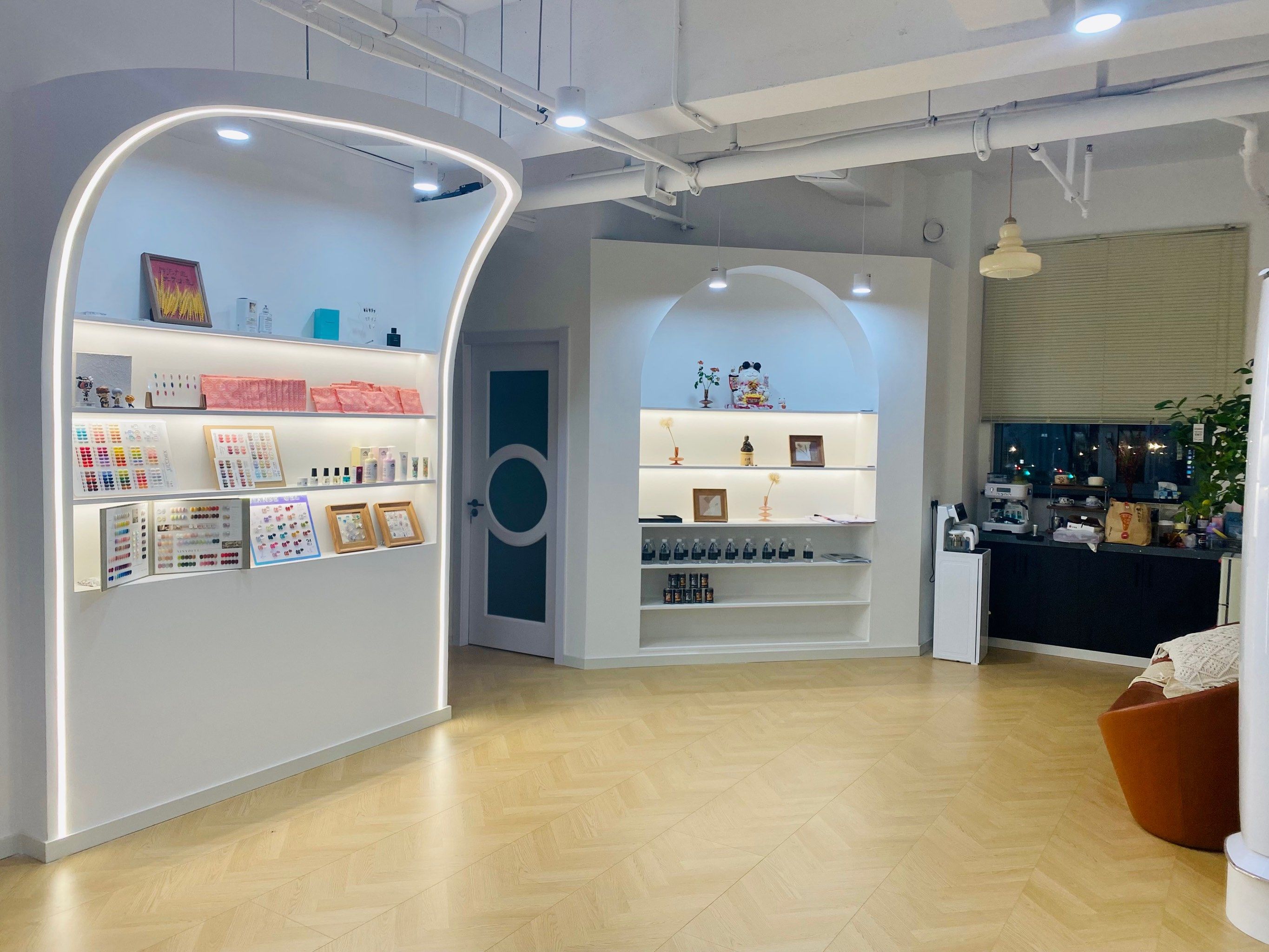 环境超好的美甲工作室