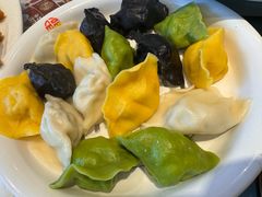 全家福水饺-添福来墨鱼饺子 · 海鲜东北菜(黄浦路店)