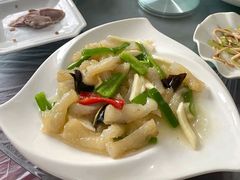 本帮三鲜炒蹄筋-翠山·映月湖景餐厅(映月湖公园店)