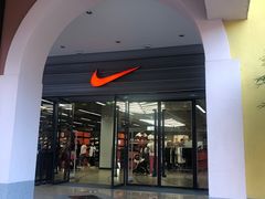 -首创奥特莱斯(西安店)