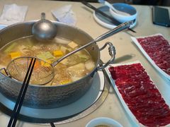 牛骨原汤小锅底-左庭右院鲜牛肉火锅(浦江欢乐颂店)