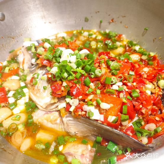 胡大厨笨鱼头湘菜小馆