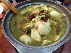 -周鱼小馆石锅酸菜鱼(活力汇店)