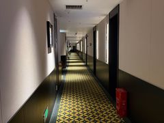 -万泊酒店(长沙五一广场国金中心店)