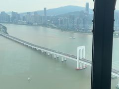 -澳门旅游塔360°旋转餐厅