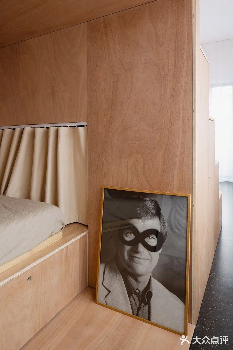 只有可以漫步的异形立面