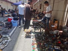 -云洲古玩城(大木桥路店)