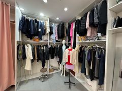 -季师傅无痕改衣(日月光中心店)