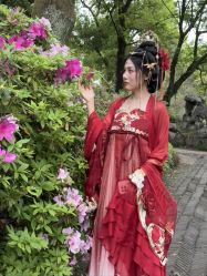 -一揽芳华汉服旗袍体验馆(拙政园店)