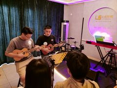 -乐尚音乐空间·钢琴·声乐·架子鼓(会展中心店)