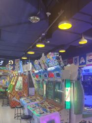 -meland·儿童乐园·游戏厅娃娃机·电玩Xbox(成都合生汇店)