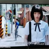 讲的是一对情侣，男的空难去世了，女孩很想念他