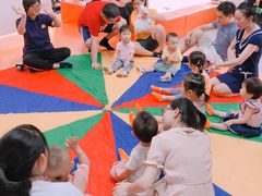 -小门牙好性格托育(北外滩中心)