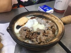 牛肉煲仔饭加蛋-兴记菜馆