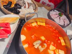 -尚尚仙·酸汤猪手·猪肚鸡火锅(华联万柳购物中心店)