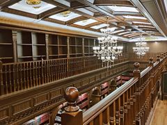 -武汉大学图书馆·文理学部总馆