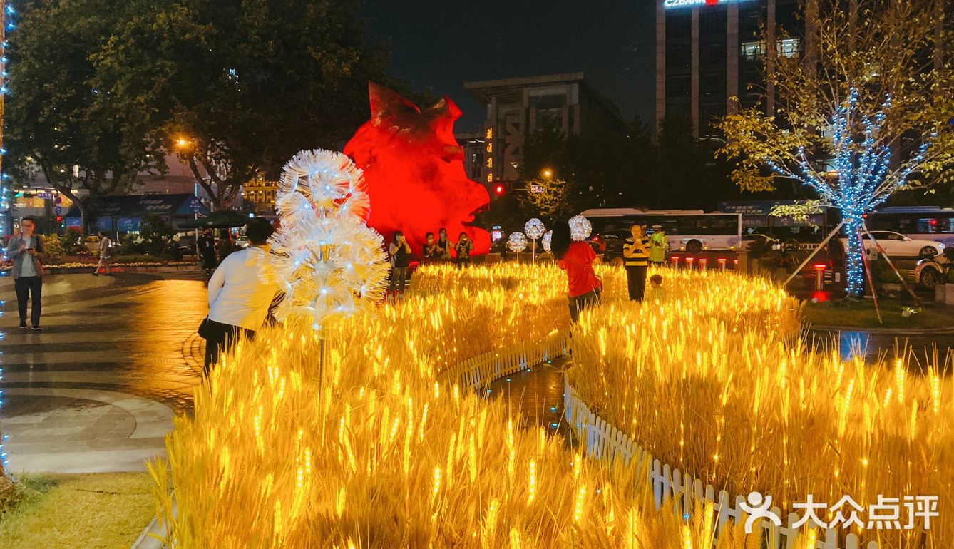 湖滨的麦子黄了!