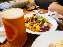橙味鸡胸藜麦沙拉-大书房咖啡(中传国交店)
