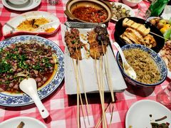 -罗霸蛮老岳阳大排档·鲜货烧烤·土吊子煨砂锅烧菜