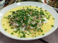 鲈鱼蒸蛋-洪霞餐馆