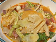 -万记麻辣烫国展总店