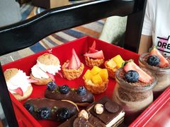 -BLU 全日制餐厅(上海安曼纳卓悦酒店)