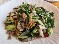 -侬佳蒸菜馆(听潮店)