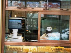 面包甜点陈列柜-老大昌(淮海中路店)