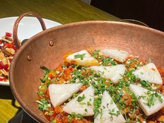 铜锅饵块油焖鸡-一坐一忘云南菜(卓悦中心)