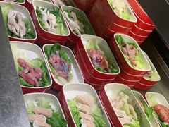 -蓉城四海黑牛烤肉海鲜自助餐厅(宜兴宝龙店)