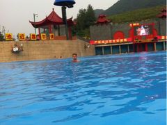 -汤山欢乐水世界