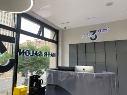 -3·3HAIR SALON