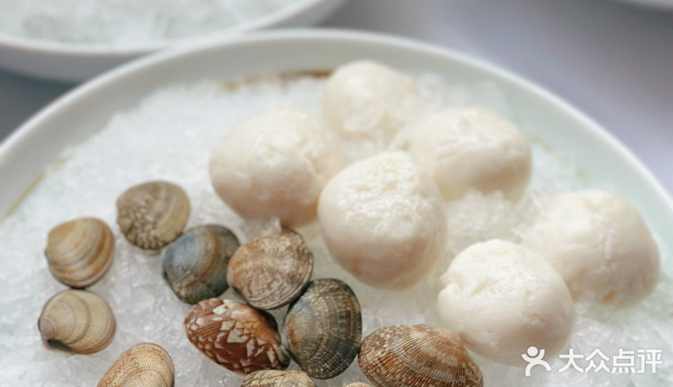 冬日大进补，药膳醉鸡煲