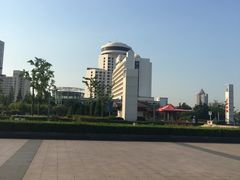 -汇泉广场