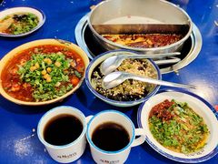 -马路边边串串香形象店(磐石路店)