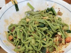 -秦君宝手擀菠菜面(金花路店)