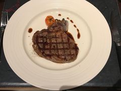 欧康纳草饲肉眼牛排-恰餐厅及酒吧 CHAR Bar & Grill (北京丽都皇冠假日店)
