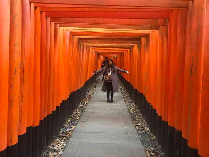 武信稲荷神社-"稻荷大社在京都算是很有名的神社了~ 走过.