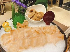 加拿大象拔蚌-協成海鮮火鍋(老店)