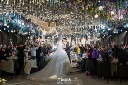 -花嫁丽舍婚礼殿堂(世博江景店)