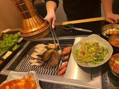 -臻牛烤肉