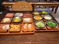 -银米·云南传统过桥米线(双廊黑金冠店)
