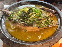 -鸣记脆皮烤鱼·海鲜烤鱼(三八广场店)