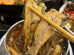 -鸿顺老铁锅美蛙鱼府(解放碑店)