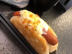芝士香肠米包-PAPER STONE BAKERY(天环店)