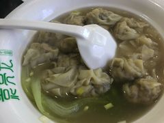 -袁亮宏饺子云吞(侯家桥菜场店)