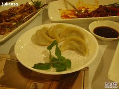 虾仁鲜肉锅贴-上海老站(徐家汇店)