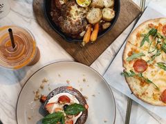 咸蛋黄萨拉米肠披萨-农畉LONFOOD(福田星河COCOPark店)